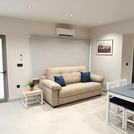 Apartamento San Lazaro Apartment *